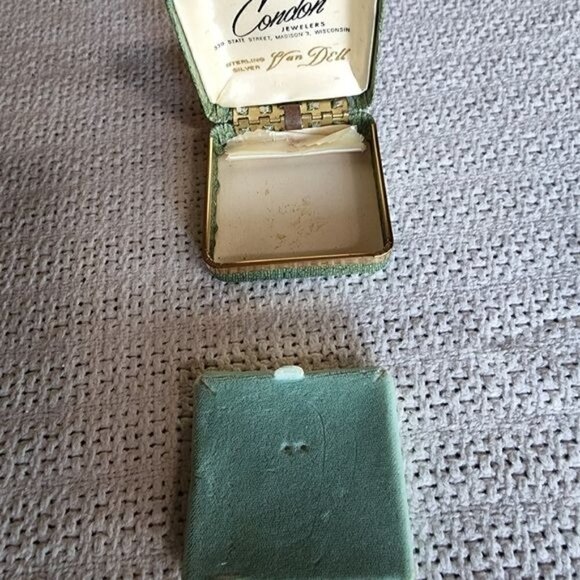 Condon Jewelers Vintage Leather Velvet 2.5" x 1" Hinged Jewerly Box - Picture 3 of 6